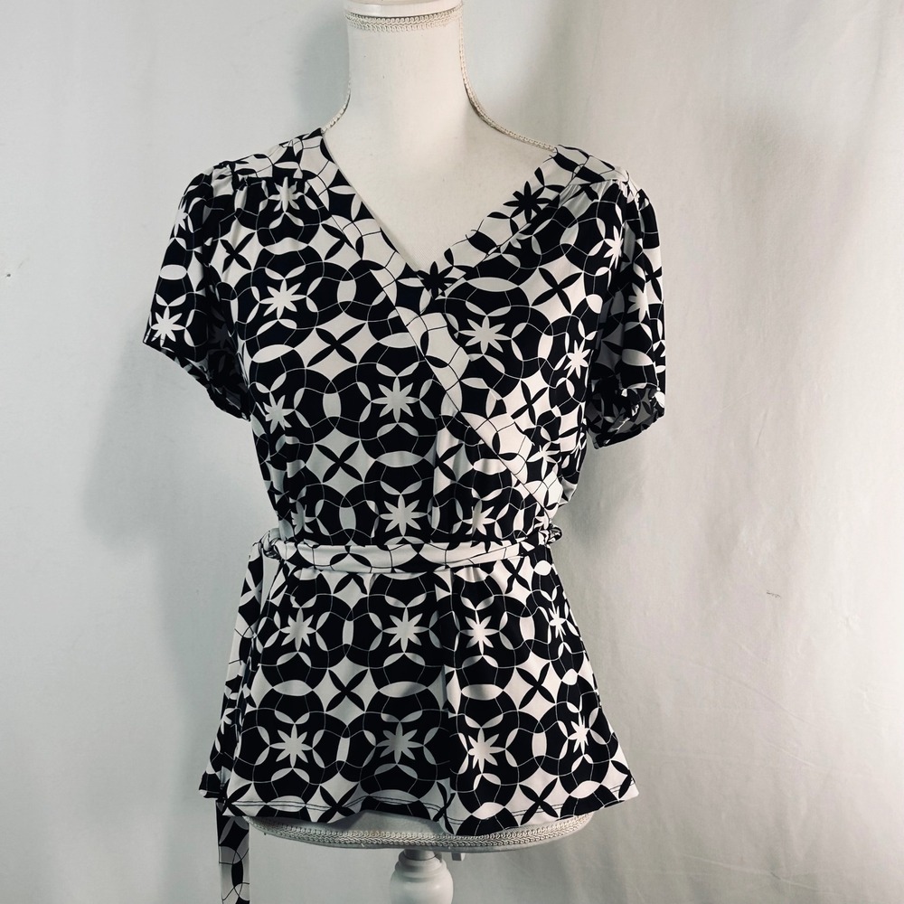 JM Collection Womens Black White Geometric Floral Wrap Tie Waist Blouse Medium